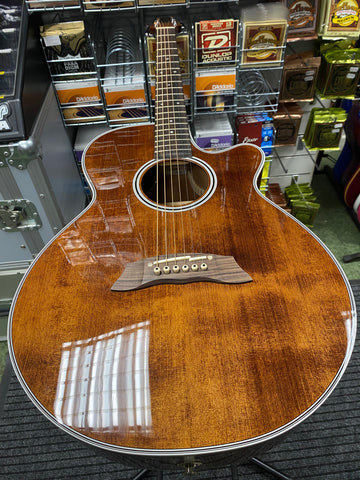 Takamine EF261S electro acoustic guitar with hard case