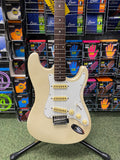 Memphis strat style guitar in olympic white S/H