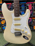 Memphis strat style guitar in olympic white S/H