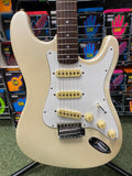 Memphis strat style guitar in olympic white S/H