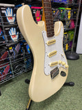 Memphis strat style guitar in olympic white S/H