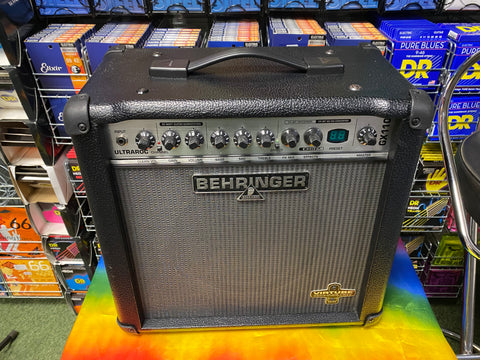 Behringer GX110 Ultraroc guitar amp combo with DFX