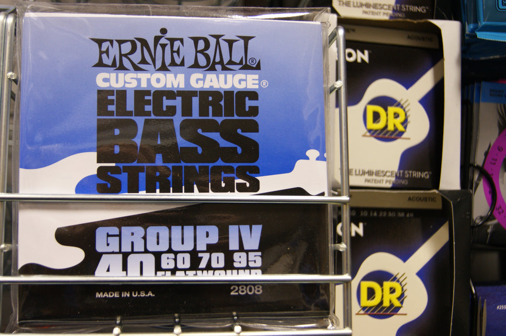 Ernie Ball 2808 flatwound electric bass guitar strings 40-95