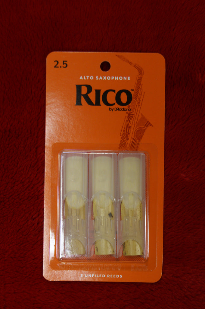 Rico reeds 2.5 for alto saxophone triple pack