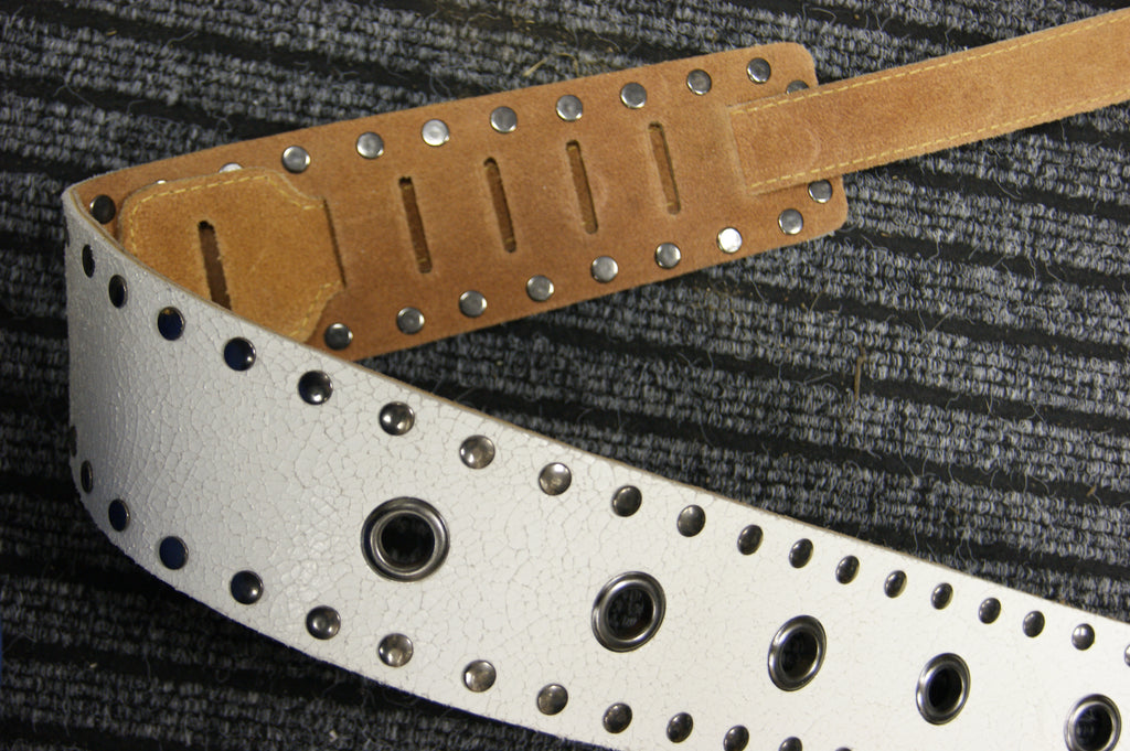 Guitar strap white leather TGS661B by TGI